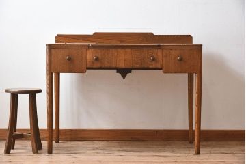 ヴィンテージ家具　イギリスビンテージ　オーク材製!格納式ドレッサー