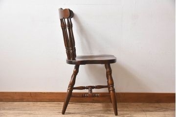 ヴィンテージ家具　飛騨産業　キツツキマーク　上質なデザインのビンテージチェア(椅子)(1)