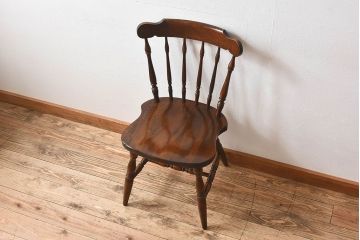 ヴィンテージ家具　飛騨産業　キツツキマーク　上質なデザインのビンテージチェア(椅子)(1)