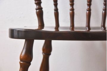 ヴィンテージ家具　飛騨産業　キツツキマーク　上質なデザインのビンテージチェア(椅子)(1)