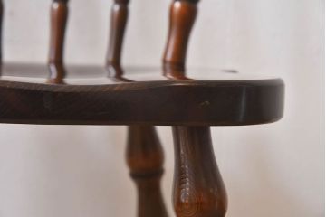 ヴィンテージ家具　飛騨産業　キツツキマーク　上質なデザインのビンテージチェア(椅子)(1)