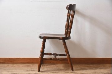 ヴィンテージ家具　飛騨産業　キツツキマーク　上質なデザインのビンテージチェア(椅子)(2)
