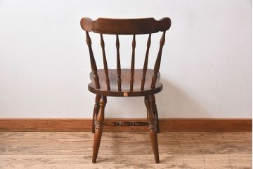 ヴィンテージ家具　飛騨産業　キツツキマーク　上質なデザインのビンテージチェア(椅子)(2)