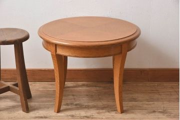 天童木工　中古　上品なデザインのラウンドテーブル(1)