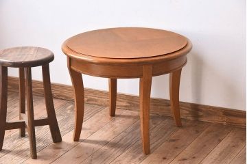 天童木工　中古　上品なデザインのラウンドテーブル(3)