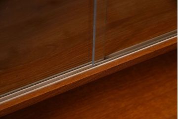 北欧家具　チーク材製のサイドーボード(サイドキャビネット)