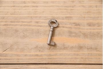 北欧家具　チーク材製のサイドーボード(サイドキャビネット)