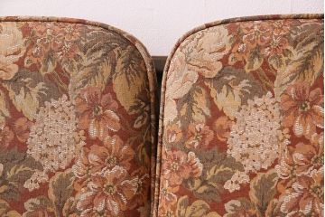 アンティーク家具　アーコール　オールドコロニアルシリーズ　お洒落な花柄デザインの二人掛けソファ
