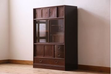 アンティーク家具　欅・桐材製　総無垢材　天然の木の温かみが魅力的な茶箪笥(茶棚)