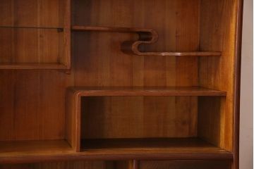 アンティーク家具　欅・桐材製　総無垢材　天然の木の温かみが魅力的な茶箪笥(茶棚)