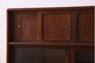 アンティーク家具　欅・桐材製　総無垢材　天然の木の温かみが魅力的な茶箪笥(茶棚)
