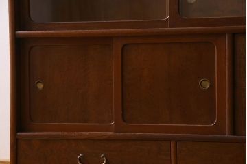 アンティーク家具　欅・桐材製　総無垢材　天然の木の温かみが魅力的な茶箪笥(茶棚)