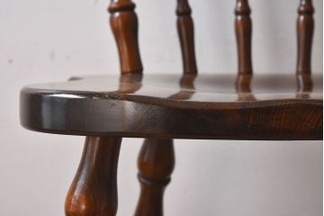 ヴィンテージ家具　飛騨産業　キツツキマーク　上質なデザインのビンテージチェア(椅子)(2)
