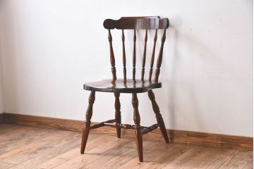 ヴィンテージ家具　飛騨産業　キツツキマーク　上質なデザインのビンテージチェア(椅子)(1)
