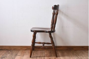 ヴィンテージ家具　飛騨産業　キツツキマーク　上質なデザインのビンテージチェア(椅子)(1)