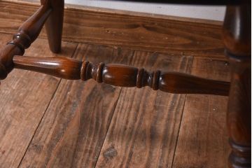 ヴィンテージ家具　飛騨産業　キツツキマーク　上質なデザインのビンテージチェア(椅子)(1)