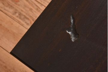 和製アンティーク　当店リメイク品　栓材製天板のサイドテーブル