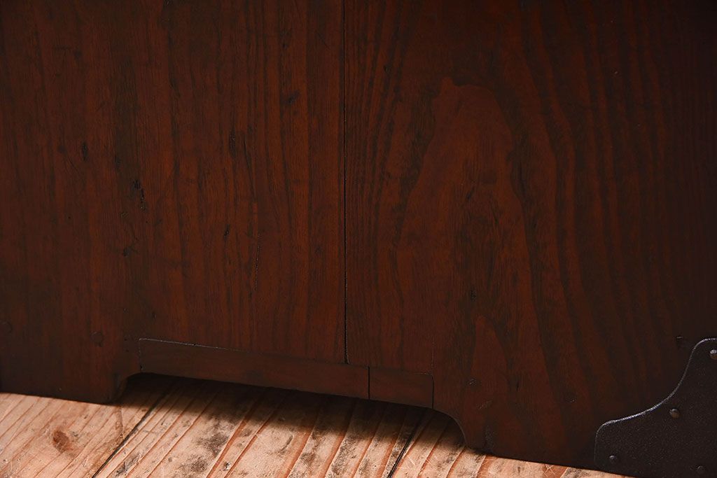 アンティーク家具　明治期　総桐材製　古い木の質感が味わい深い小箪笥(帳場箪笥、桐箪笥、桐たんす)