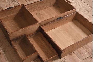 アンティーク家具　明治期　総桐材製　古い木の質感が味わい深い小箪笥(帳場箪笥、桐箪笥、桐たんす)