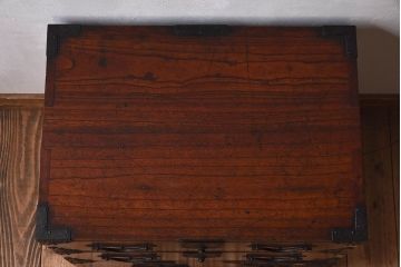 アンティーク家具　明治期　総桐材製　古い木の質感が味わい深い小箪笥(帳場箪笥、桐箪笥、桐たんす)