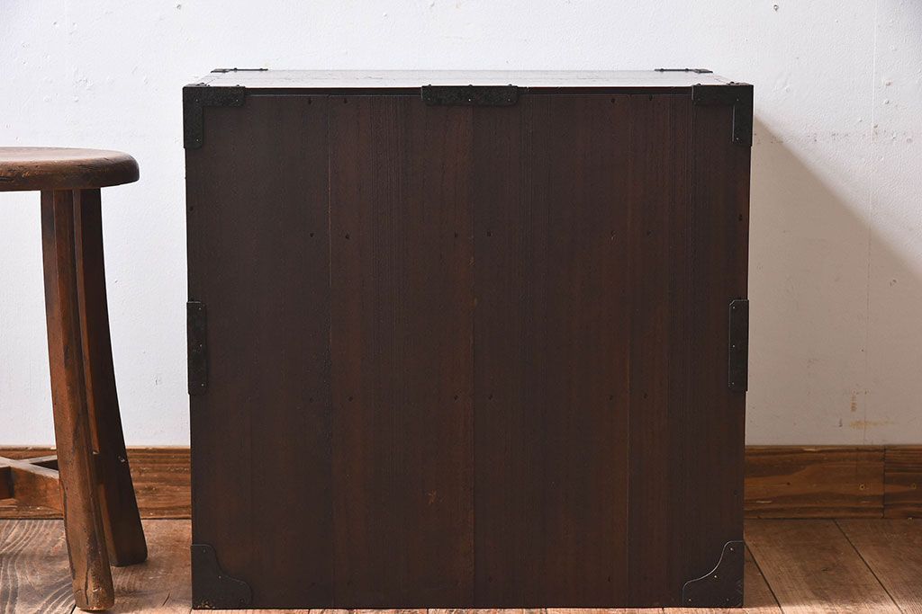 アンティーク家具　明治期　総桐材製　古い木の質感が味わい深い小箪笥(帳場箪笥、桐箪笥、桐たんす)