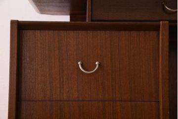 ヴィンテージ家具　G-PLAN(ジープラン) BBシリーズ　北欧ビンテージのドレッサー