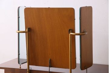 ヴィンテージ家具　G-PLAN(ジープラン) BBシリーズ　北欧ビンテージのドレッサー
