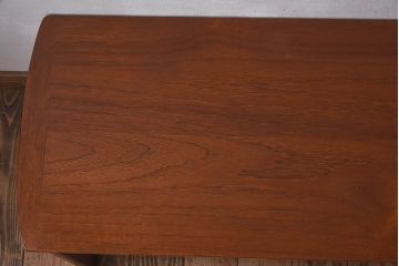 北欧家具　チーク材製　美しい木目のネストテーブル