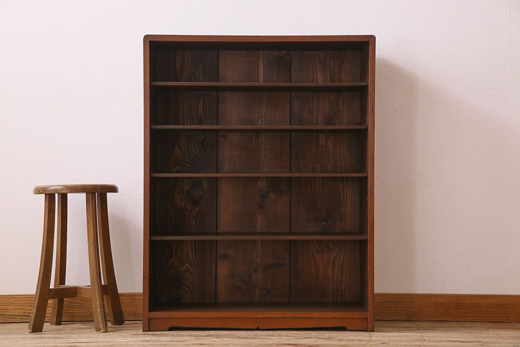 アンティーク家具　和製アンティーク　シンプルなデザインの収納棚(戸棚、本棚)