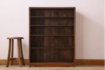 アンティーク家具　和製アンティーク　シンプルなデザインの収納棚(戸棚、本棚)