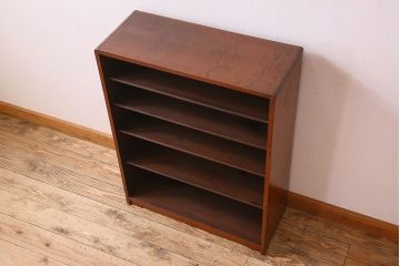 アンティーク家具　和製アンティーク　シンプルなデザインの収納棚(戸棚、本棚)