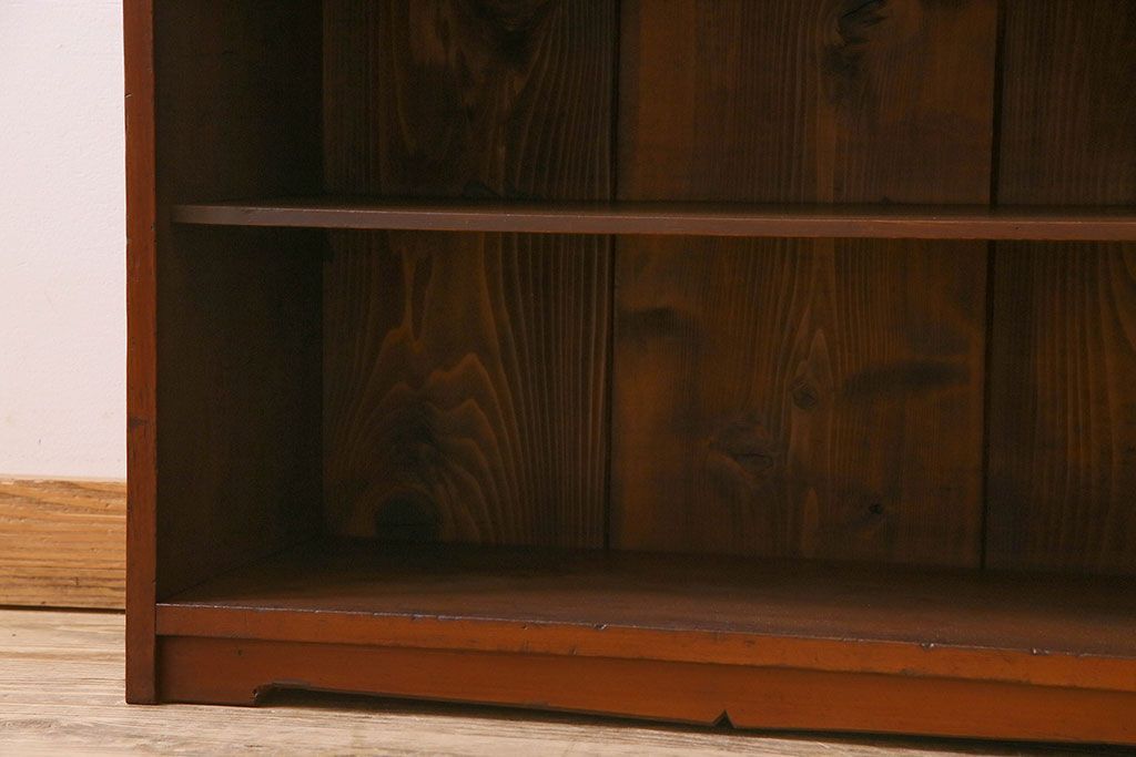 アンティーク家具　和製アンティーク　シンプルなデザインの収納棚(戸棚、本棚)