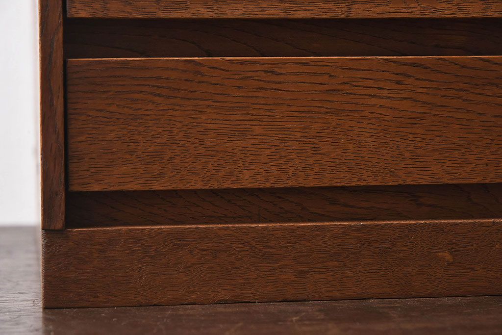 レトロ家具　昭和レトロ　ナラ材製　ネームプレート付きの小引き出し(小物入れ、裁縫箱)