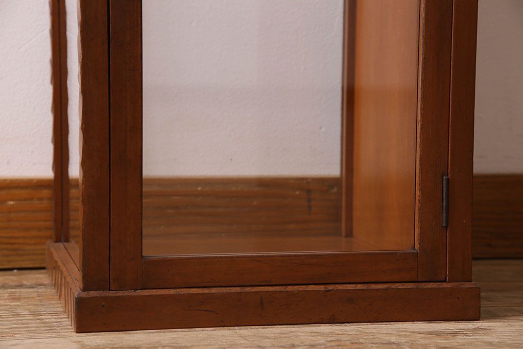 アンティーク家具　和製アンティーク　珍しいサイズの縦長ガラスケース(ショーケース)