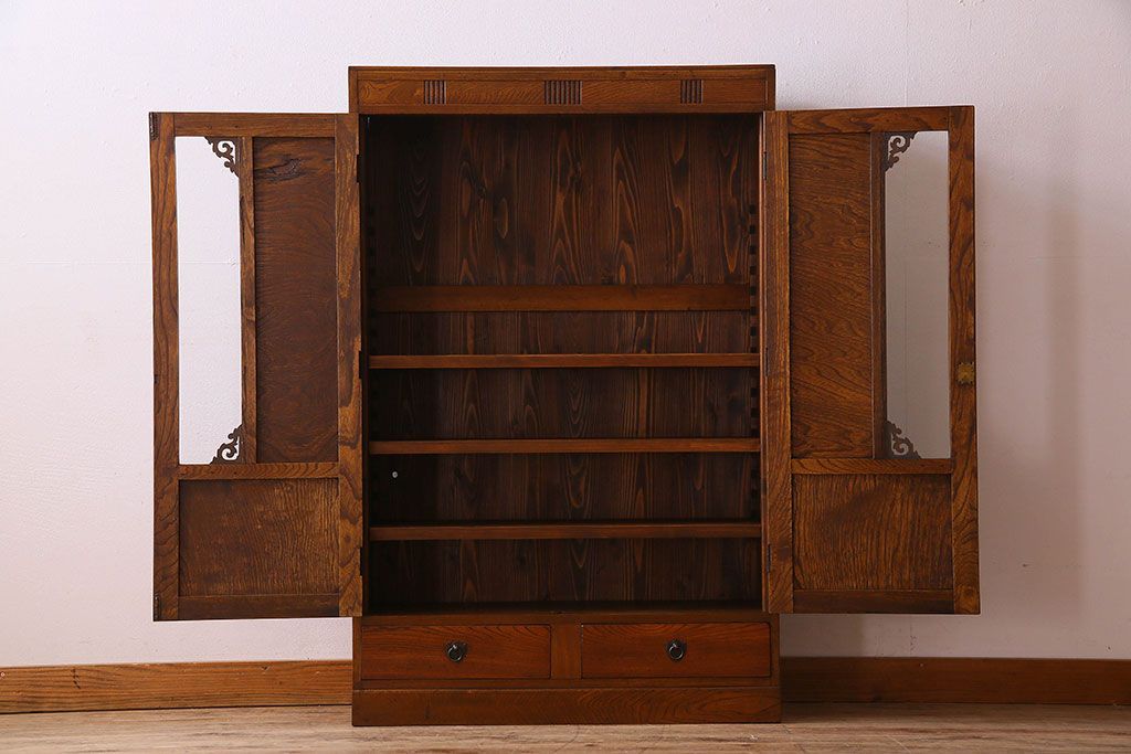 アンティーク家具　和製アンティーク　栓材製　扉のデザインがお洒落な本箱(ブックケース、収納棚、戸棚)