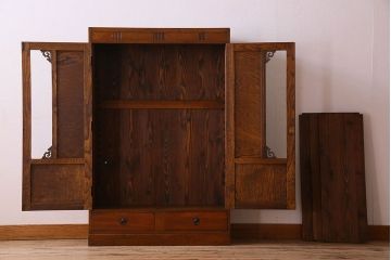 アンティーク家具　和製アンティーク　栓材製　扉のデザインがお洒落な本箱(ブックケース、収納棚、戸棚)