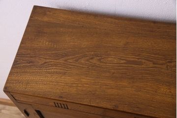 アンティーク家具　和製アンティーク　栓材製　扉のデザインがお洒落な本箱(ブックケース、収納棚、戸棚)