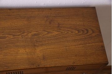 アンティーク家具　和製アンティーク　栓材製　扉のデザインがお洒落な本箱(ブックケース、収納棚、戸棚)