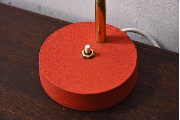 北欧雑貨　ポップなデザインのデスクライト(テーブルスタンド)