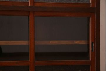 アンティーク家具　和製アンティーク　お洒落な結霜ガラス入りの収納棚(戸棚、食器棚)