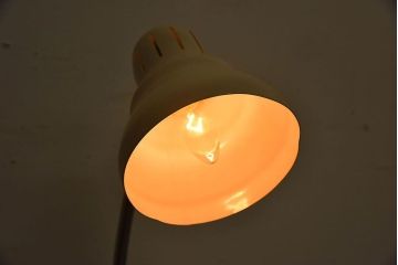 北欧雑貨　ポップなデザインのデスクスタンド(テーブルスタンド)(1)