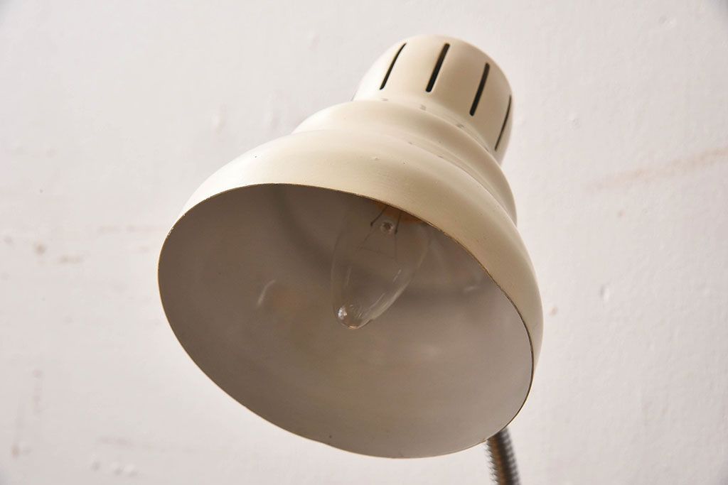 北欧雑貨　ポップなデザインのデスクスタンド(テーブルスタンド)(1)