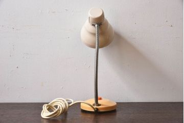 北欧雑貨　ポップなデザインのデスクスタンド(テーブルスタンド)(1)