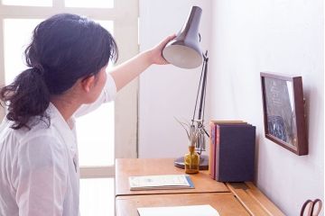 イギリスアンティーク　シンプルでお洒落なデスクスタンド(テーブルスタンド)(3)