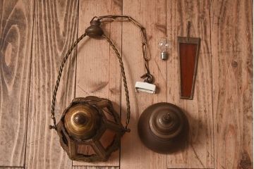 フランスアンティーク　金属製　色ガラス入りランタン