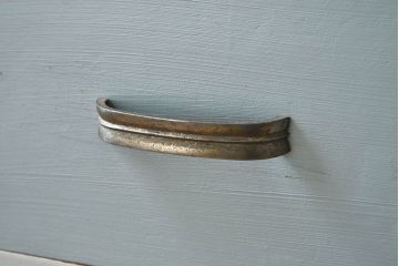 ペイント家具　モールガラス入り!柔らかなカラーが魅力的なチェスト