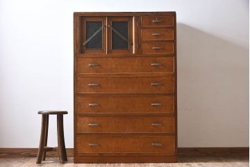 レトロ家具　昭和レトロ　人気のダイヤガラス入りの愛らしいチェスト