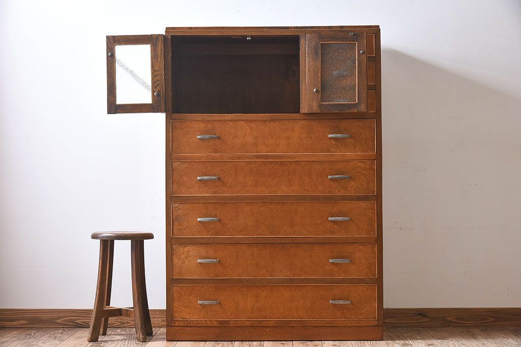 レトロ家具　昭和レトロ　人気のダイヤガラス入りの愛らしいチェスト