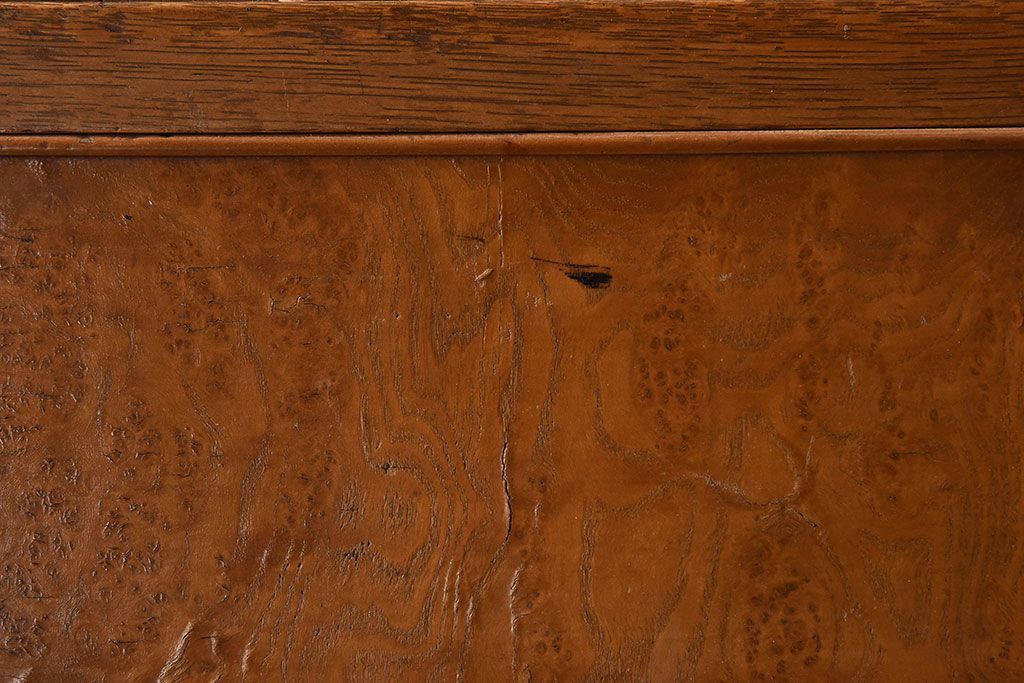 レトロ家具　昭和レトロ　人気のダイヤガラス入りの愛らしいチェスト