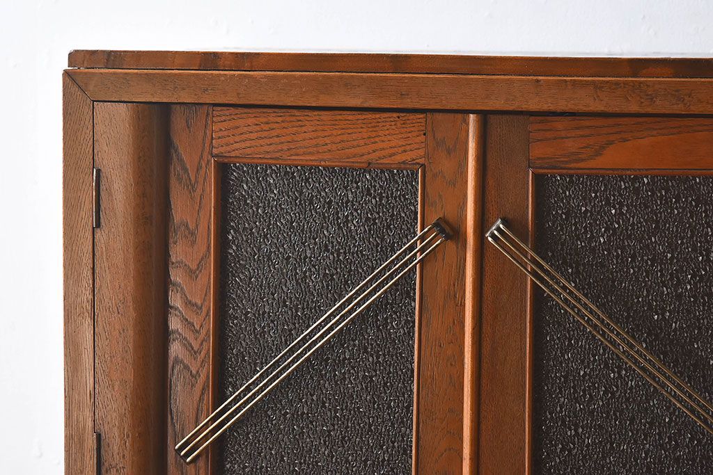 レトロ家具　昭和レトロ　人気のダイヤガラス入りの愛らしいチェスト